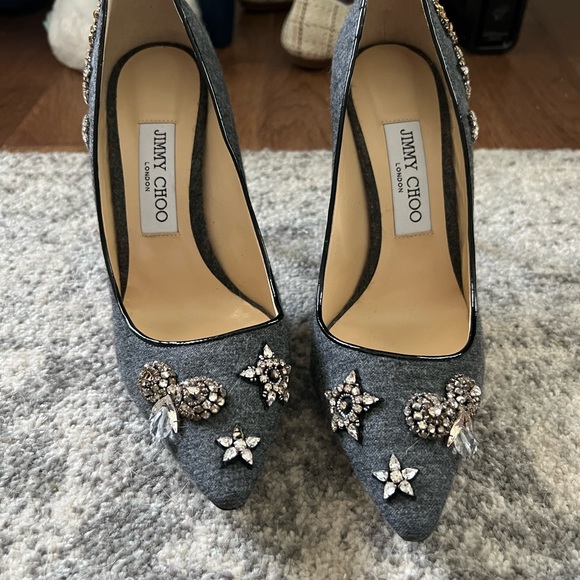 Authentic Jimmy Choo Gray Flannel Rhinestone Pumps - Size 37.5 - Picture 3 of 5